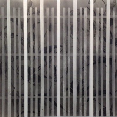 黄昏の染屋格子2016 / SOMEYA latticed window of twilight 2016 | 
	混合和紙（白峰）　墨　牛皮和膠

	120 x 129 cm 2016
	Japanese paper sumi Nikawa
